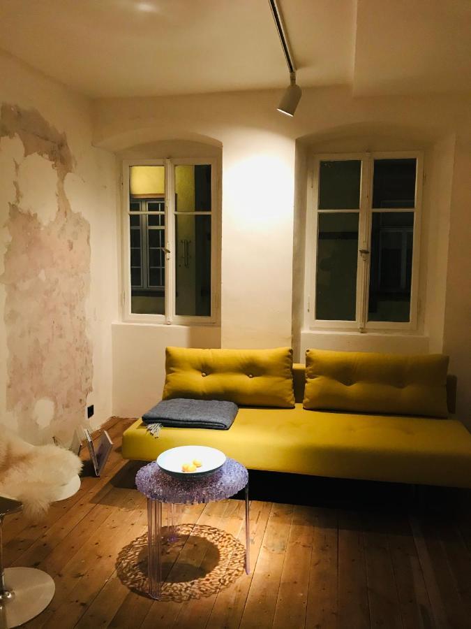 Boutique-Ferienwohnung Im Alten Weinhaus Moser Grünstadt Esterno foto